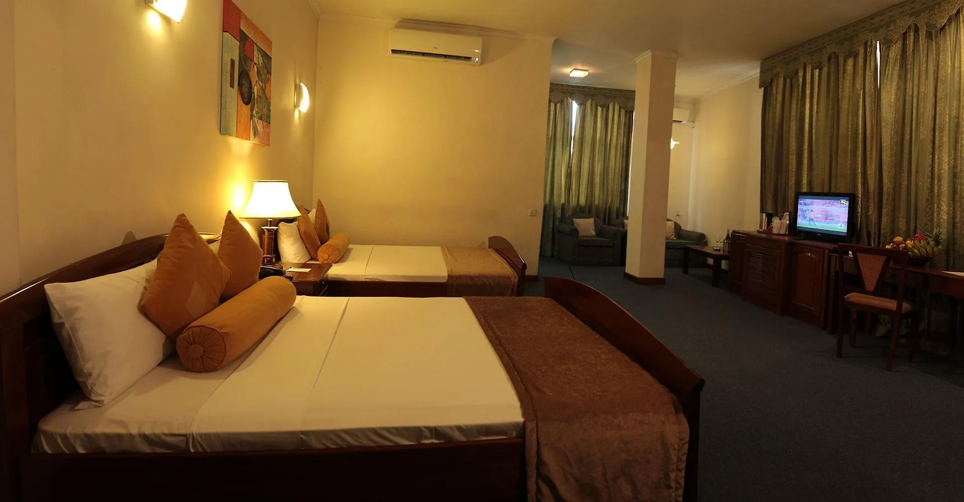 Hotel Sapphire Colombo 3*,