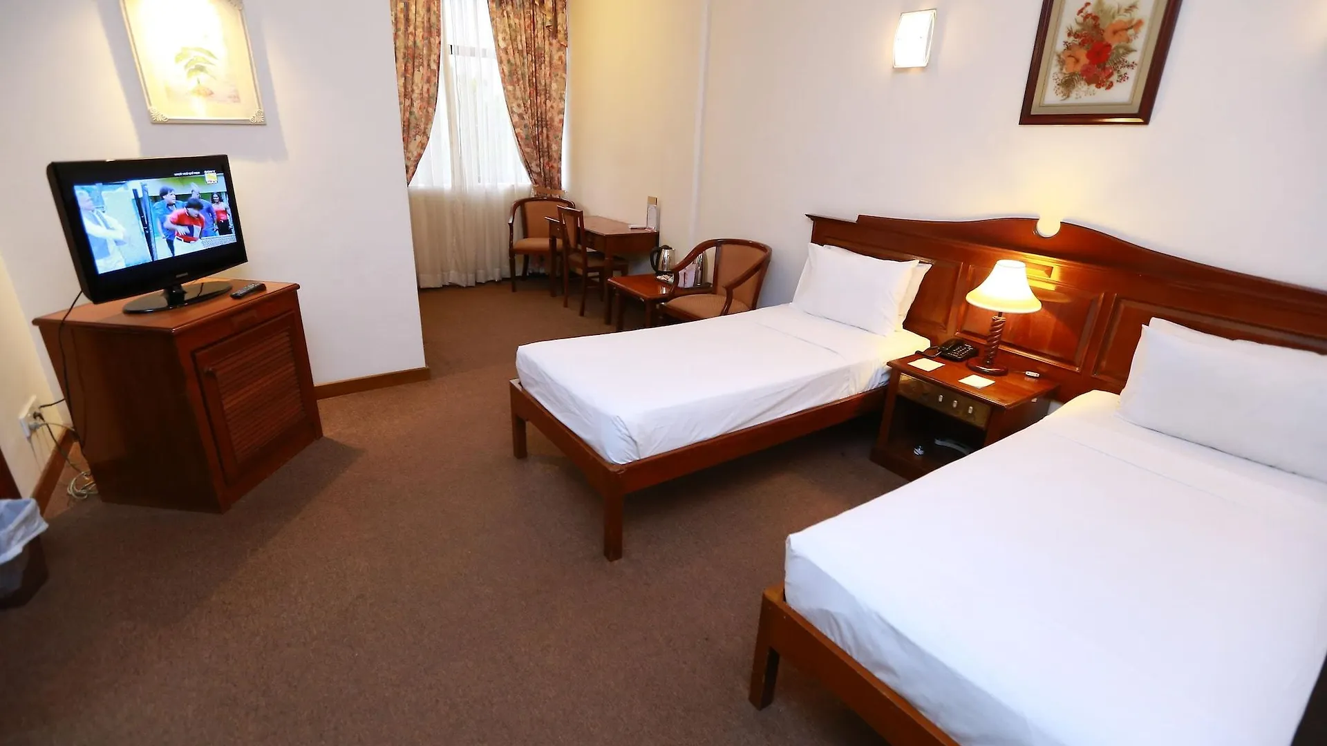 Hotel Sapphire Colombo 3*,
