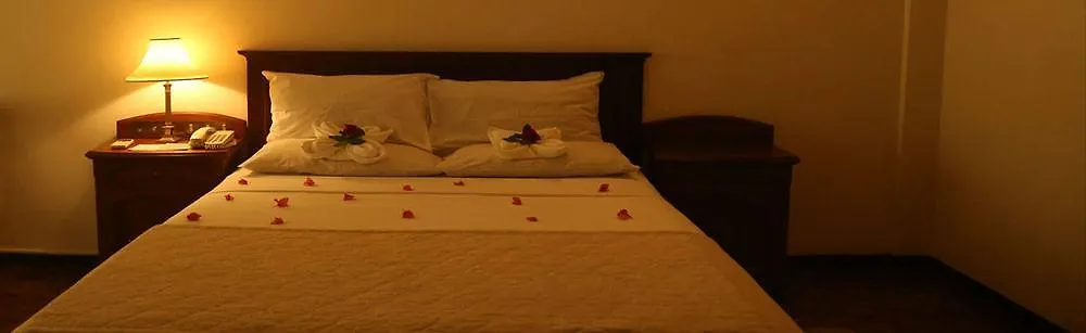 Hotel Sapphire Коломбо