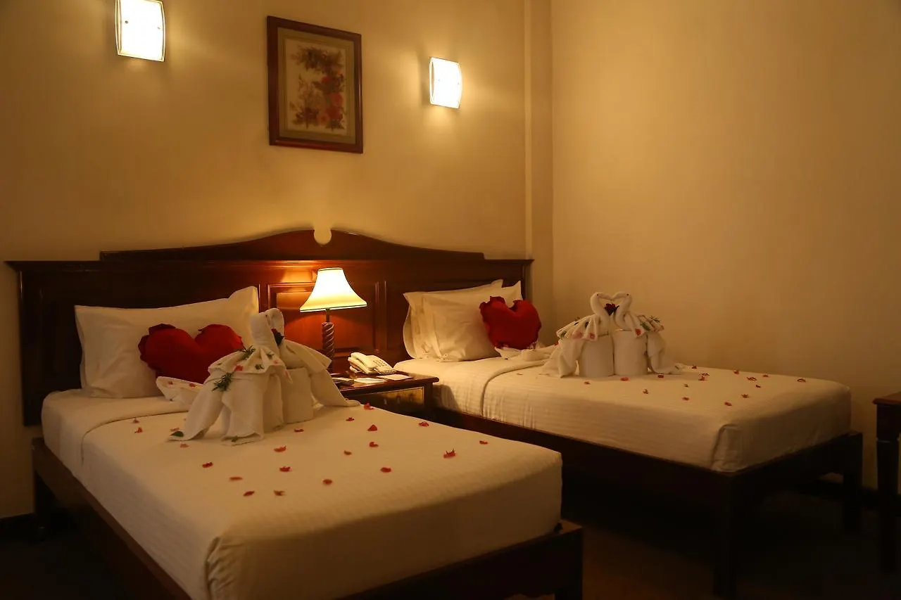 ***  Hotel Sapphire Коломбо Шри-Ланка
